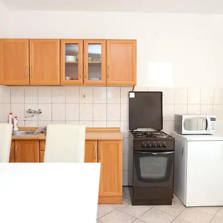 Apartman With A Parking Space - 11518 Split