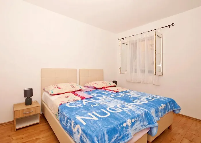 With A Parking Space - 11518