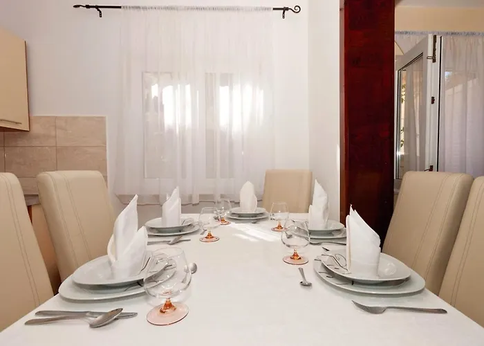 With A Parking Space - 11518 דירה *