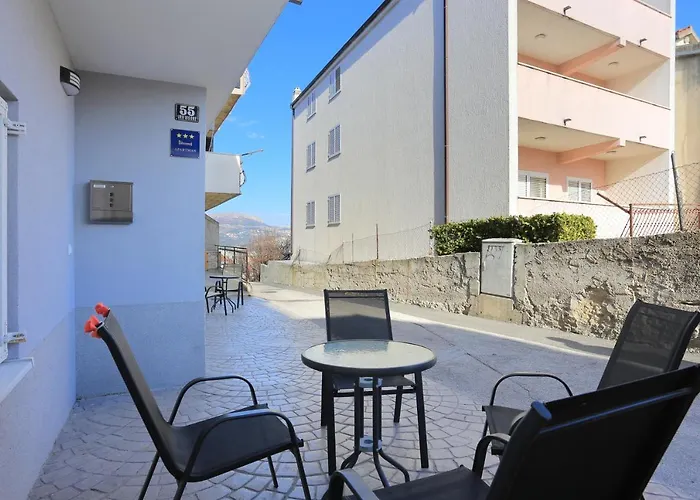 With A Parking Space - 11518