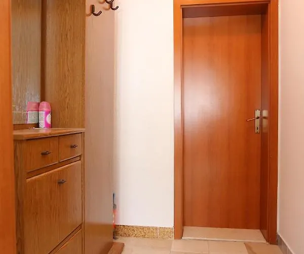 With A Parking Space - 11518 דירה *