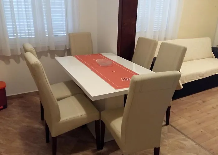 With A Parking Space - 11518 * ספליט