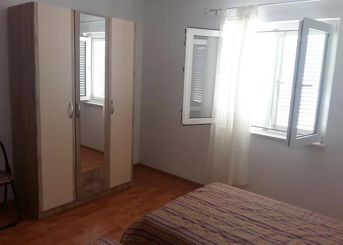 דירה With A Parking Space - 11518 ספליט