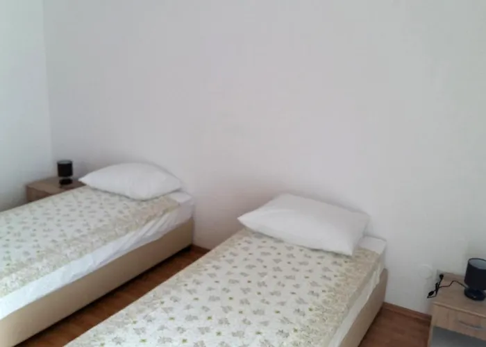 Apartament With A Parking Space - 11518 Split